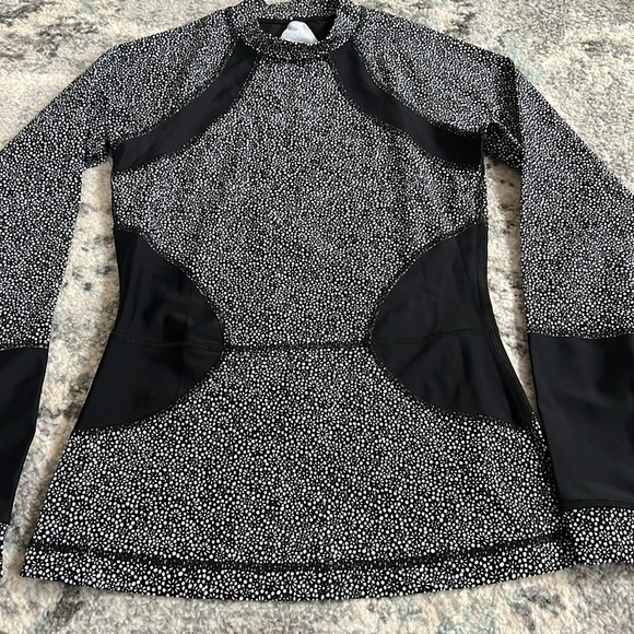 Lululemon Long Sleeve Swim Top - Picture 2 of 9